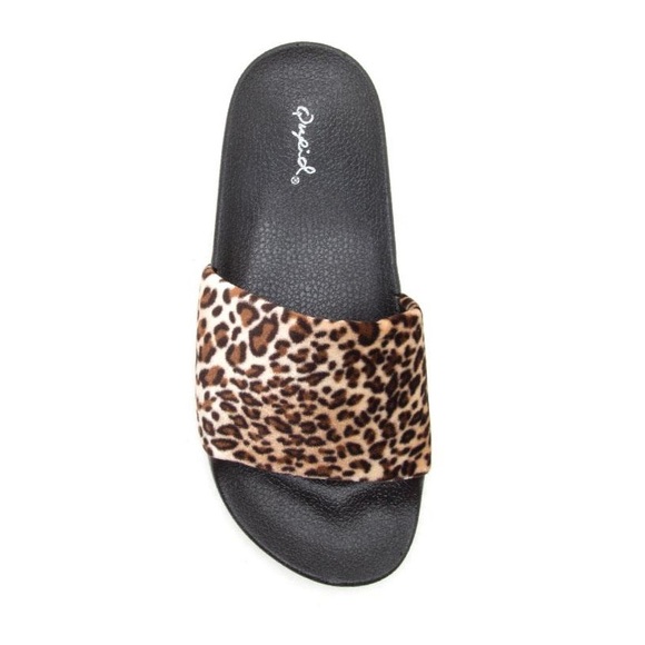Leopard Print Velvet Lounge Slipper - Picture 5 of 6